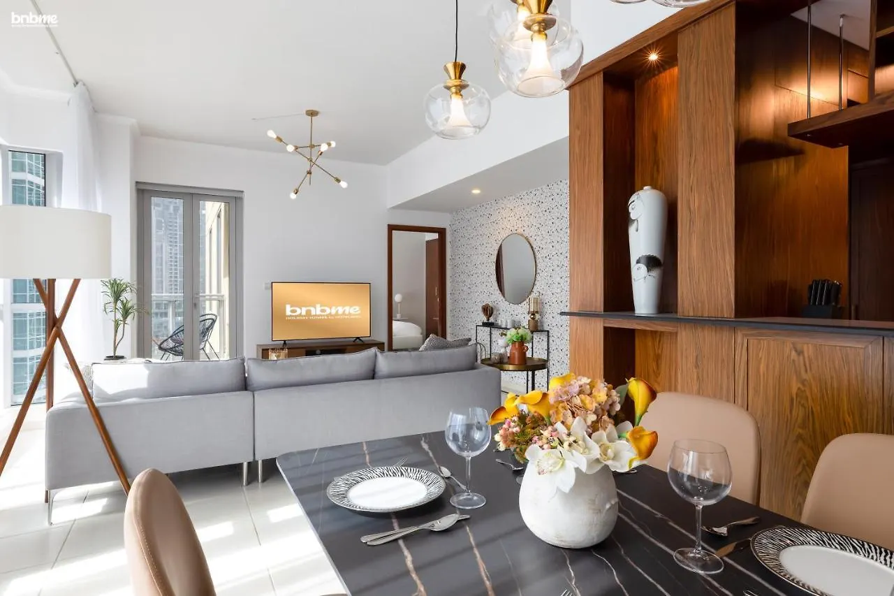 Dubai Fountains - Burj Khalifa - Luxury Interiors - 1304 Apartment